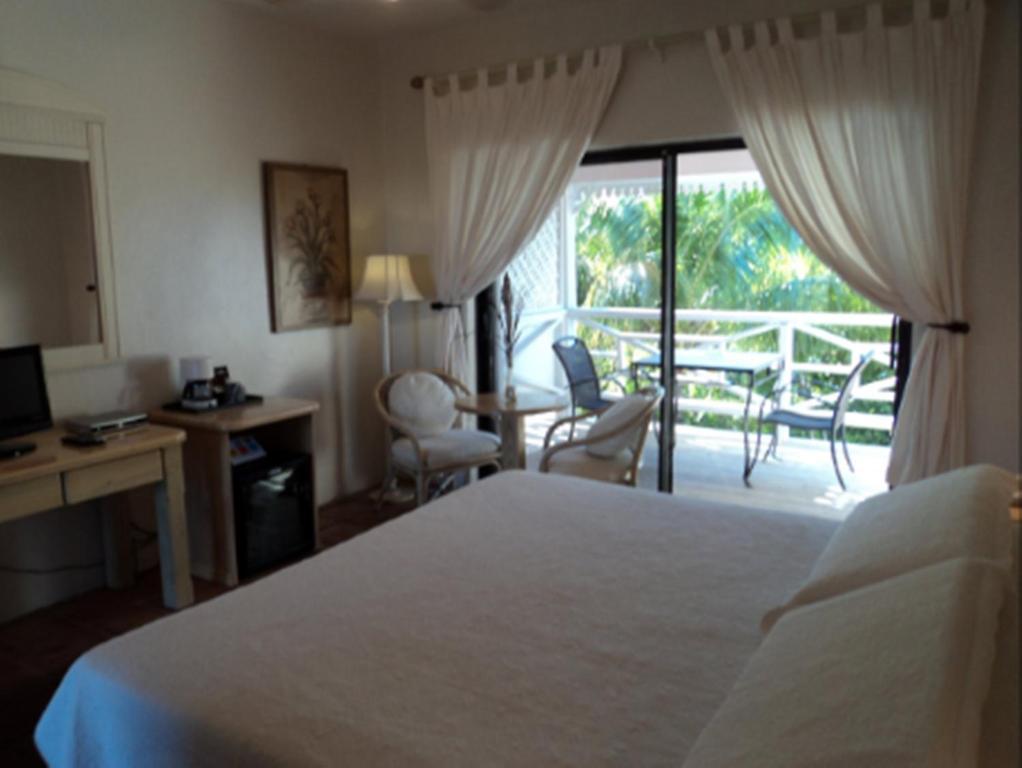 Caribbean Paradise Inn Грейс-Бэй Номер фото